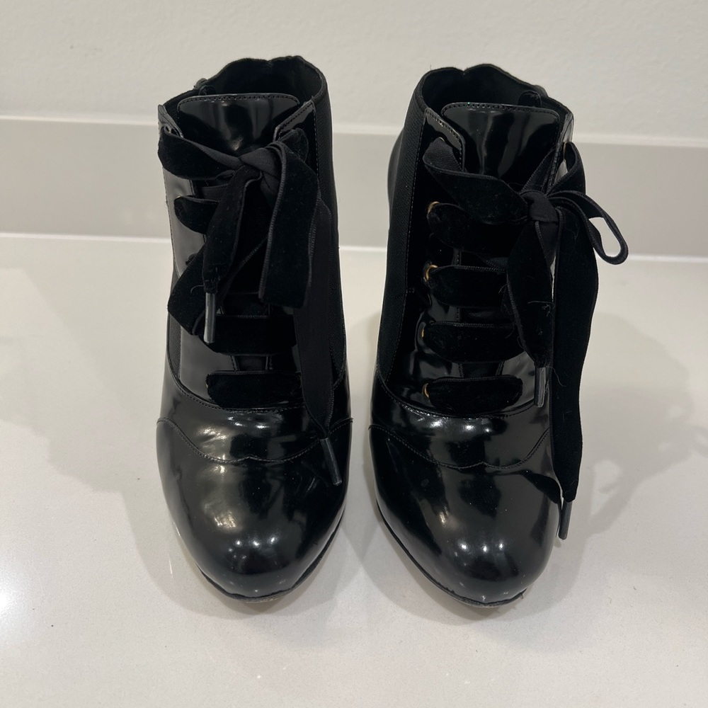 Dolce and Gabanna Mary Jane Pump